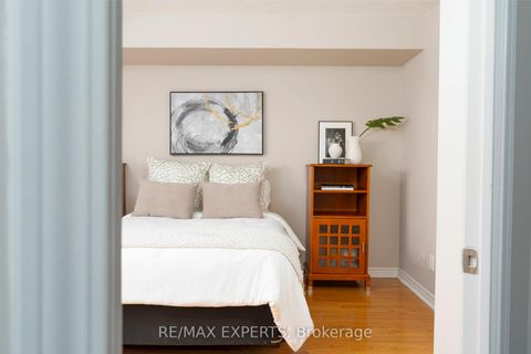 Photo 15 at 212 - 8026 Kipling Avenue, West Woodbridge, Vaughan