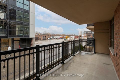 Photo 20 at 212 - 8026 Kipling Avenue, West Woodbridge, Vaughan
