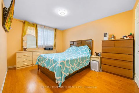 Photo 17 at 50 - 351 Military Trail, Morningside, Toronto