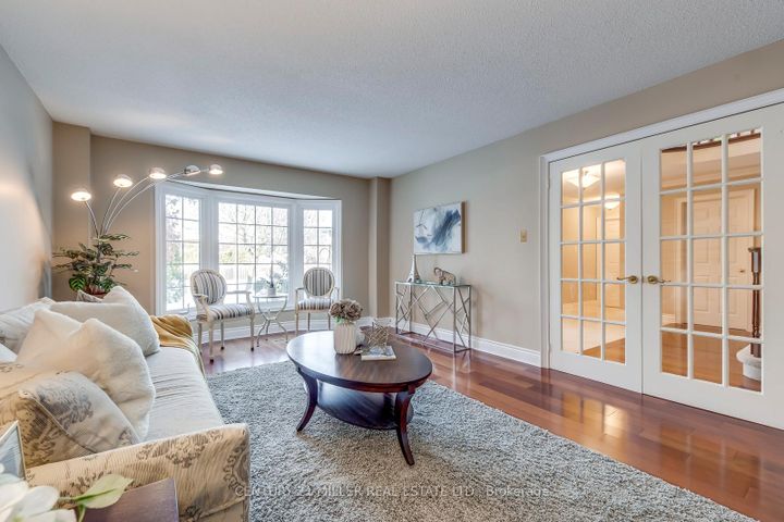 Photo 5 at 1149 Windrush Drive, GA Glen Abbey, Oakville