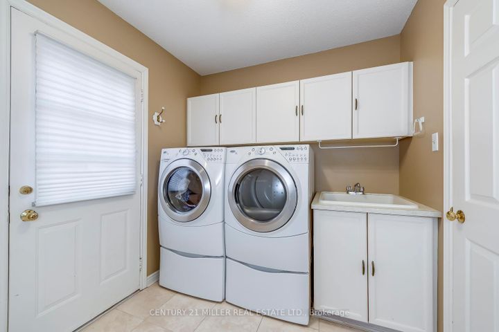 Photo 21 at 1149 Windrush Drive, GA Glen Abbey, Oakville