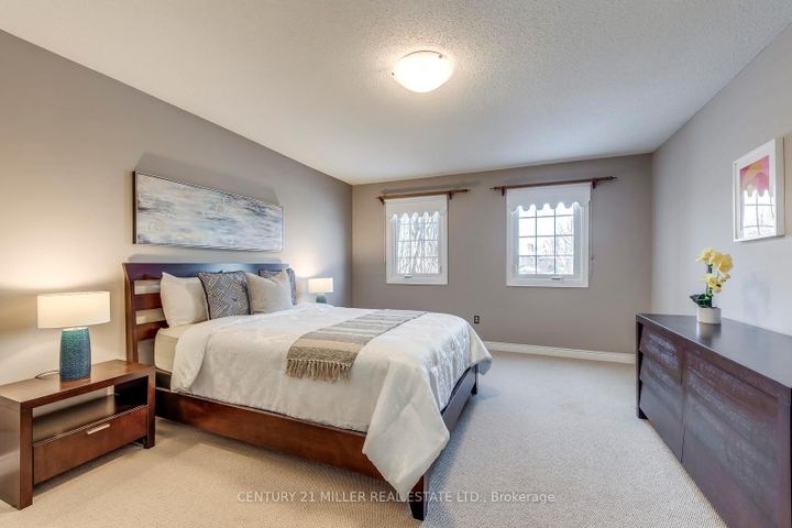 Photo 32 at 1149 Windrush Drive, GA Glen Abbey, Oakville