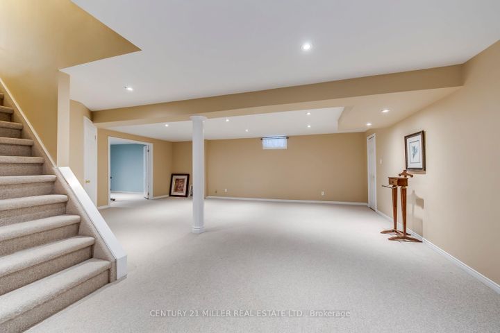 Photo 36 at 1149 Windrush Drive, GA Glen Abbey, Oakville