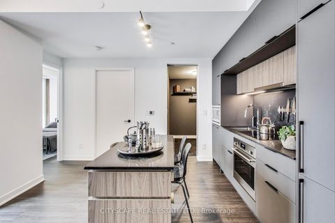 Photo 11 at 1210 - 185 Alberta Avenue, Oakwood Village, Toronto