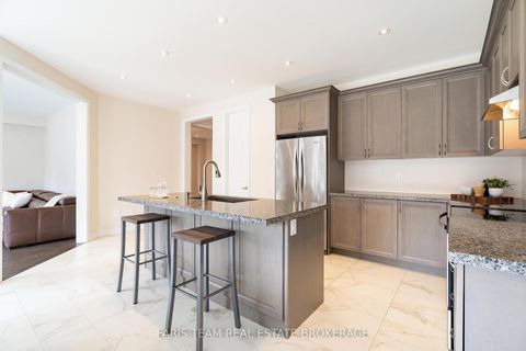 Photo 4 at 1559 Farrow Crescent, Rural Innisfil, Innisfil