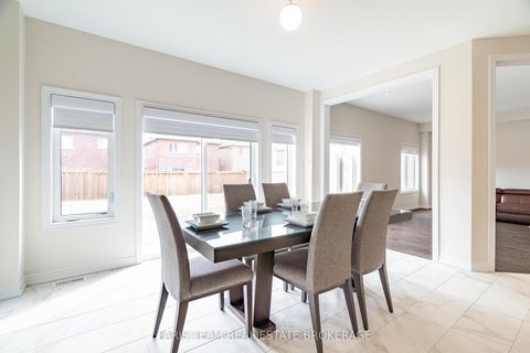 Photo 11 at 1559 Farrow Crescent, Rural Innisfil, Innisfil