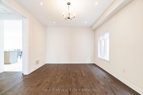 Photo 13 at 1559 Farrow Crescent, Rural Innisfil, Innisfil