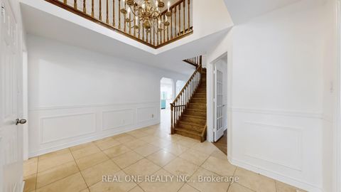 Photo 20 at 465 Woodland Acres Crescent, Rural Vaughan, Vaughan