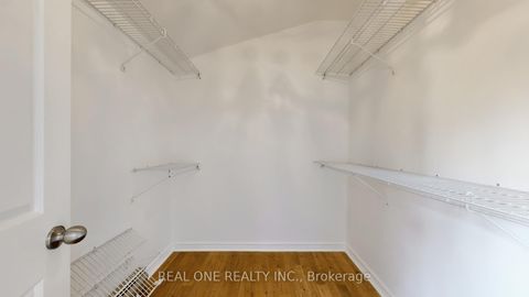 Photo 23 at 465 Woodland Acres Crescent, Rural Vaughan, Vaughan