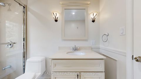 Photo 34 at 465 Woodland Acres Crescent, Rural Vaughan, Vaughan