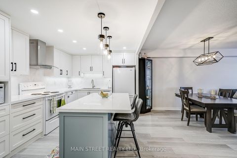 Photo 3 at 506 - 250 Davis Drive, Central Newmarket, Newmarket