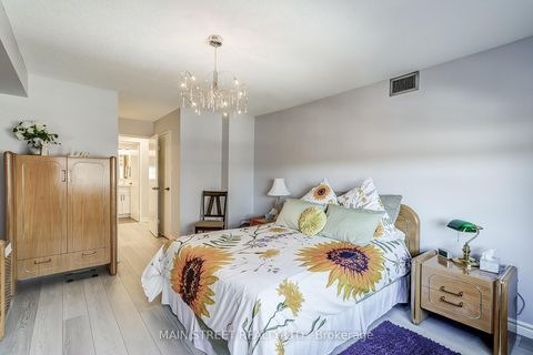 Photo 18 at 506 - 250 Davis Drive, Central Newmarket, Newmarket