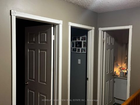 Photo 12 at 79 Cashel Court, Aurora Highlands, Aurora