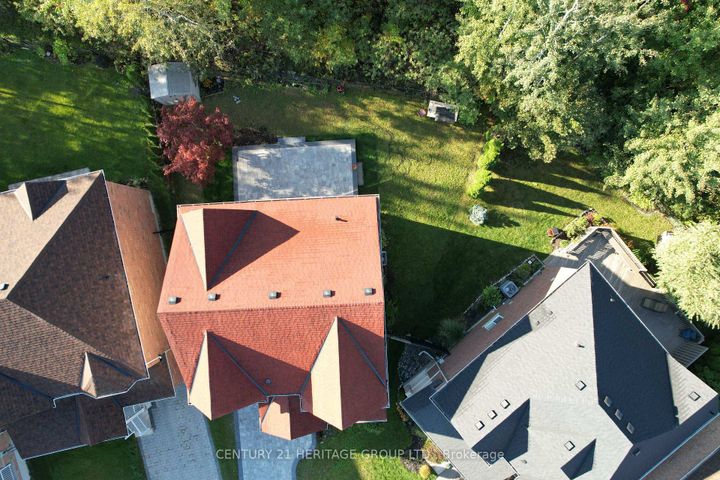 Photo 33 at 20 Trish Drive, Oak Ridges Lake Wilcox, Richmond Hill