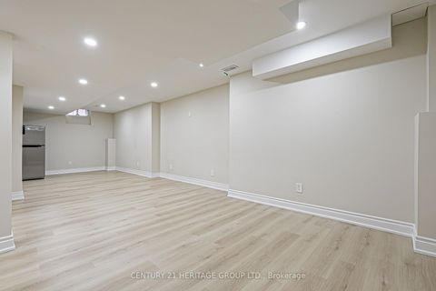 Photo 26 at 20 Trish Drive, Oak Ridges Lake Wilcox, Richmond Hill