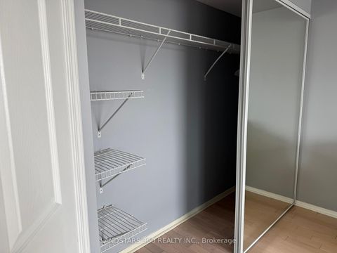 Photo 4 at 906 - 39 Oneida Crescent, Langstaff, Richmond Hill