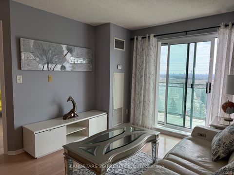 Photo 7 at 906 - 39 Oneida Crescent, Langstaff, Richmond Hill