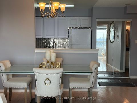 Photo 14 at 906 - 39 Oneida Crescent, Langstaff, Richmond Hill