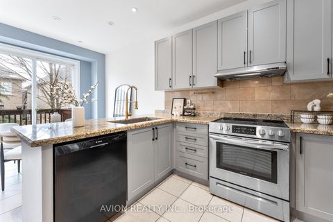 Photo 5 at 33 Brockdale Street, Oak Ridges, Richmond Hill