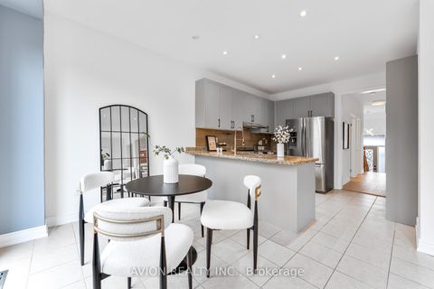 Photo 6 at 33 Brockdale Street, Oak Ridges, Richmond Hill