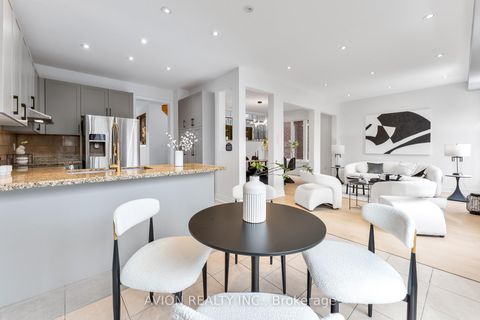 Photo 10 at 33 Brockdale Street, Oak Ridges, Richmond Hill