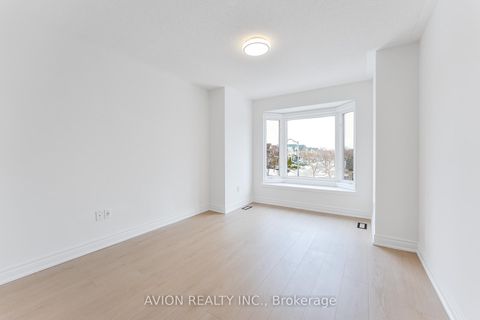 Photo 18 at 33 Brockdale Street, Oak Ridges, Richmond Hill