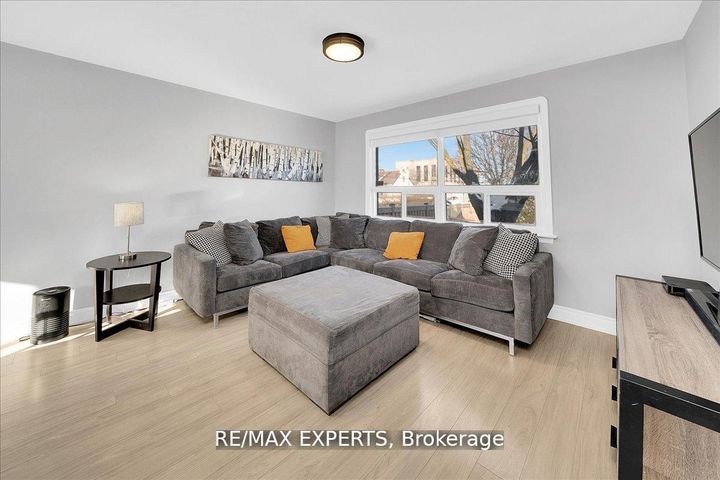 Photo 13 at 60 Anthony Road, CFB, Toronto