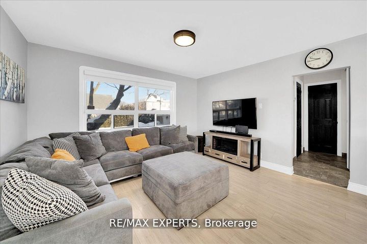 Photo 14 at 60 Anthony Road, CFB, Toronto