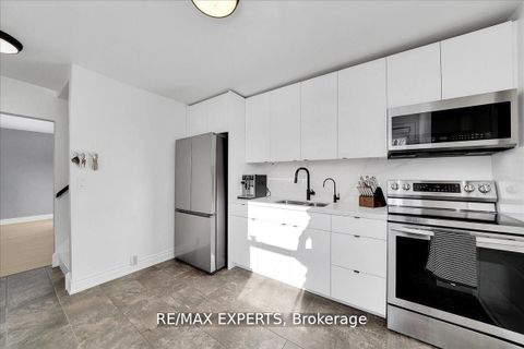 Photo 8 at 60 Anthony Road, CFB, Toronto