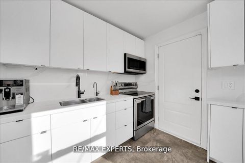 Photo 9 at 60 Anthony Road, CFB, Toronto