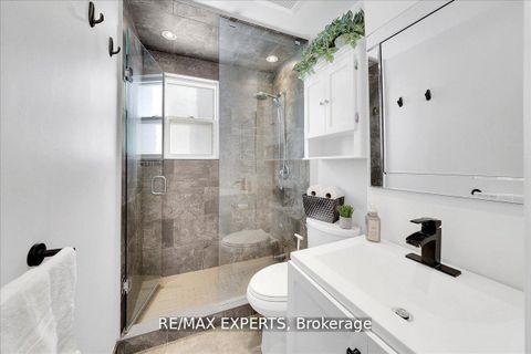 Photo 16 at 60 Anthony Road, CFB, Toronto