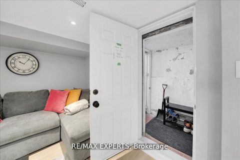 Photo 28 at 60 Anthony Road, CFB, Toronto