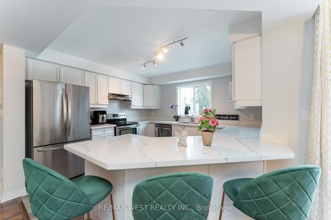 Photo 11 at 682 Napa Valley Avenue, Sonoma Heights, Vaughan