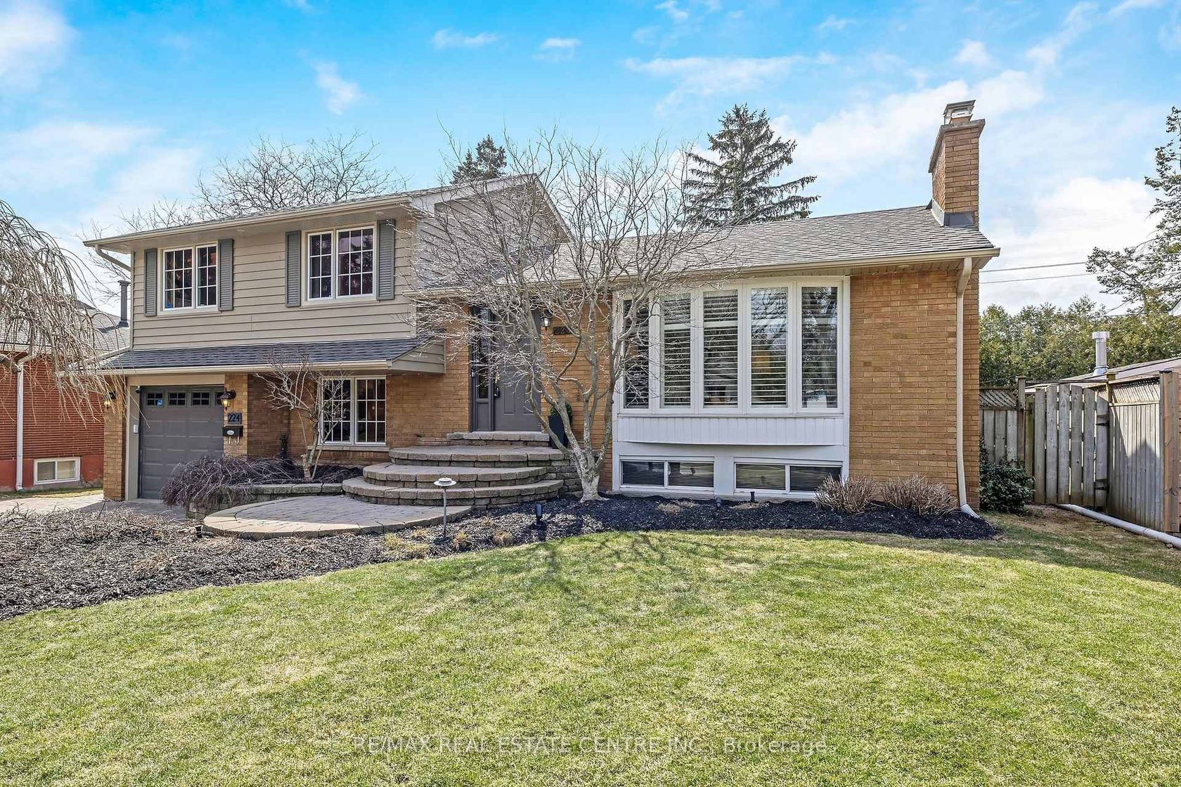 224 White Pines Drive, Appleby, Burlington 