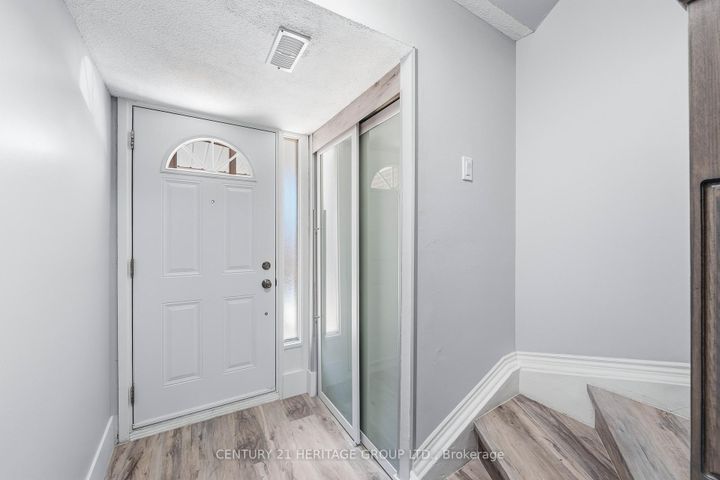 Photo 7 at 40 - 24 Purple Sageway, Hillcrest Village, Toronto