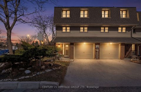 Photo 1 at 40 - 24 Purple Sageway, Hillcrest Village, Toronto