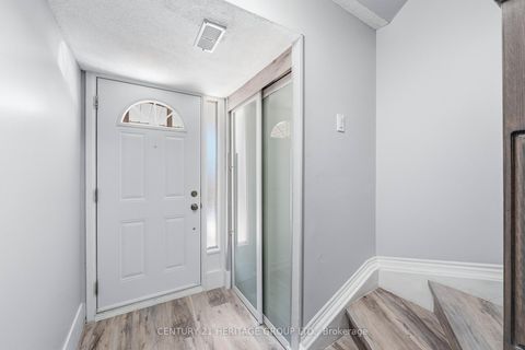 Photo 7 at 40 - 24 Purple Sageway, Hillcrest Village, Toronto