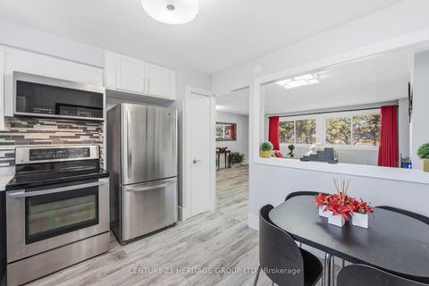 Photo 26 at 40 - 24 Purple Sageway, Hillcrest Village, Toronto