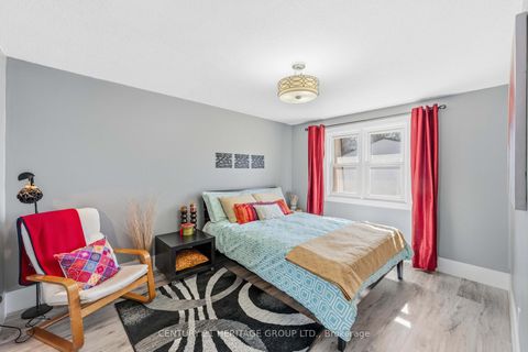 Photo 31 at 40 - 24 Purple Sageway, Hillcrest Village, Toronto