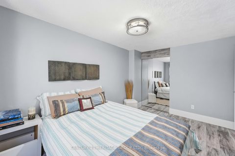 Photo 35 at 40 - 24 Purple Sageway, Hillcrest Village, Toronto