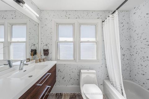 Photo 38 at 40 - 24 Purple Sageway, Hillcrest Village, Toronto