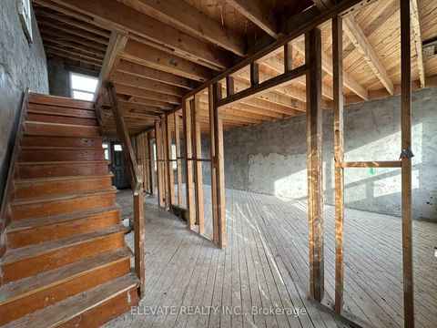 Photo 2 at 282 Westlake Avenue, Lumsden, Toronto