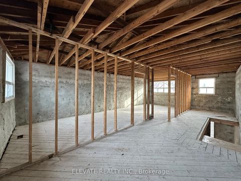 Photo 7 at 282 Westlake Avenue, Lumsden, Toronto