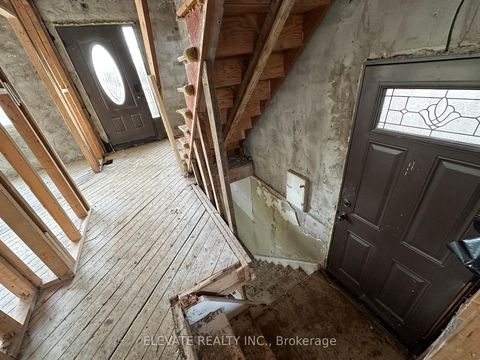 Photo 11 at 282 Westlake Avenue, Lumsden, Toronto