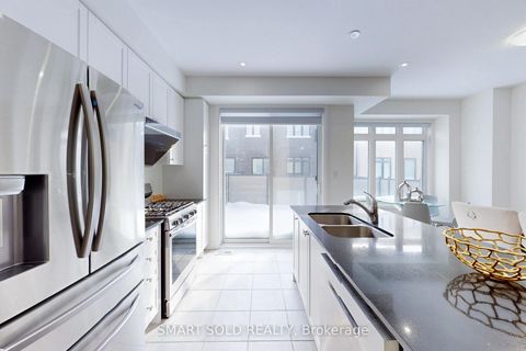 Photo 9 at 63 McCague Street, Rural Richmond Hill, Richmond Hill