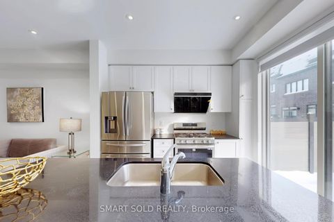 Photo 10 at 63 McCague Street, Rural Richmond Hill, Richmond Hill