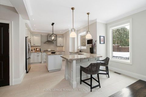 Photo 12 at 12 Elliott Avenue, Kingsway South, Toronto