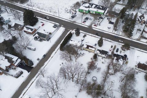 Photo 15 at 98 Eagle Street, Central Newmarket, Newmarket