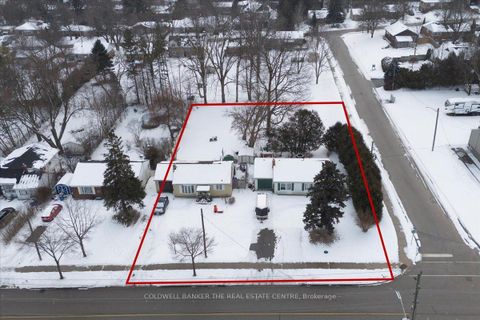 Photo 30 at 98 Eagle Street, Central Newmarket, Newmarket