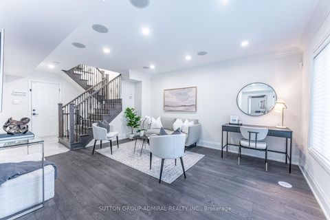 Photo 2 at 25 Cohen Way, Patterson, Vaughan